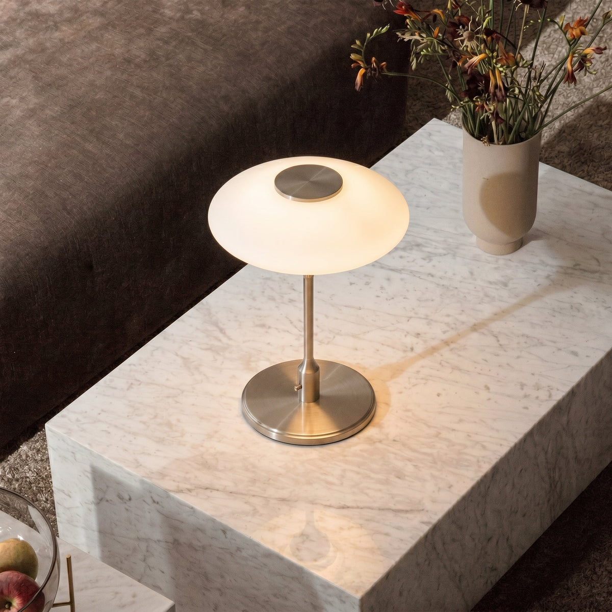 Lampe de table design suédoise