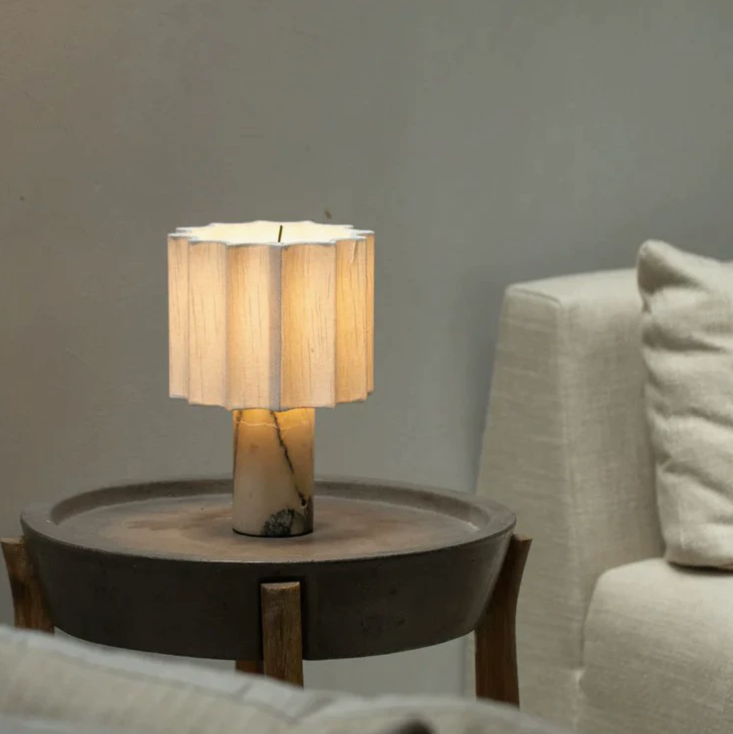 Lampe de table en marbre