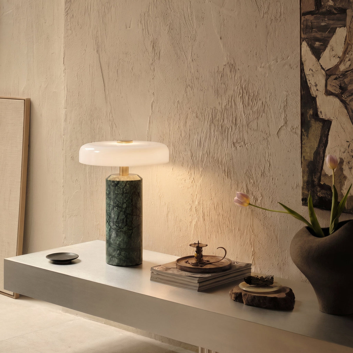 Lampe de table en marbre et verre