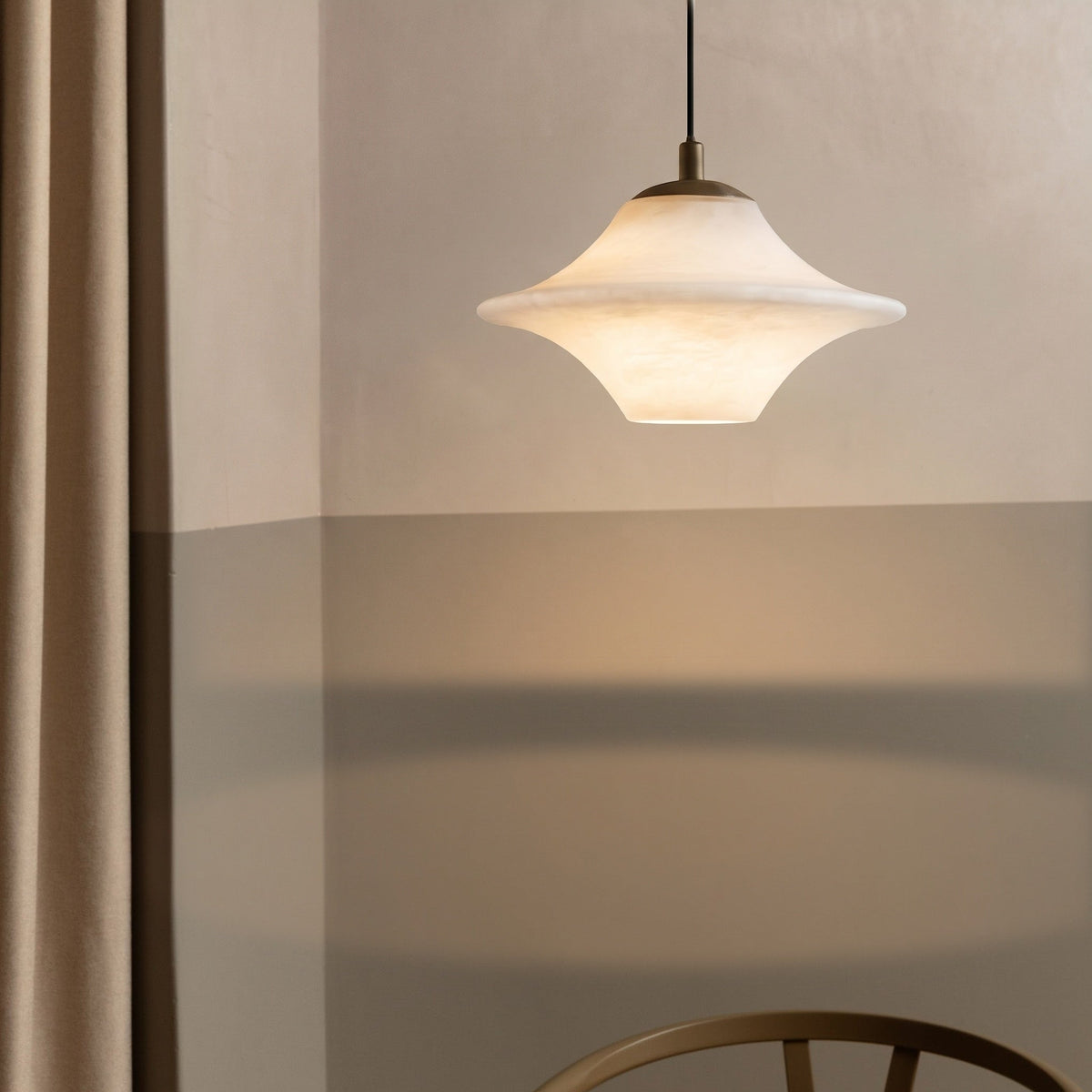 Suspension en marbre naturel
