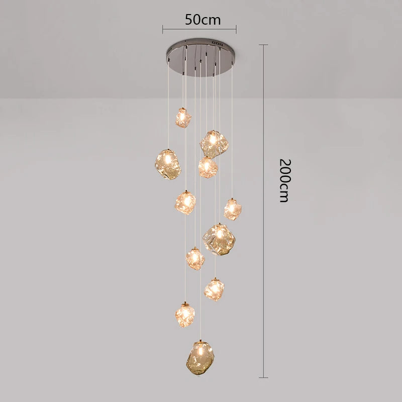 Lustre d’escalier nordique pour villa