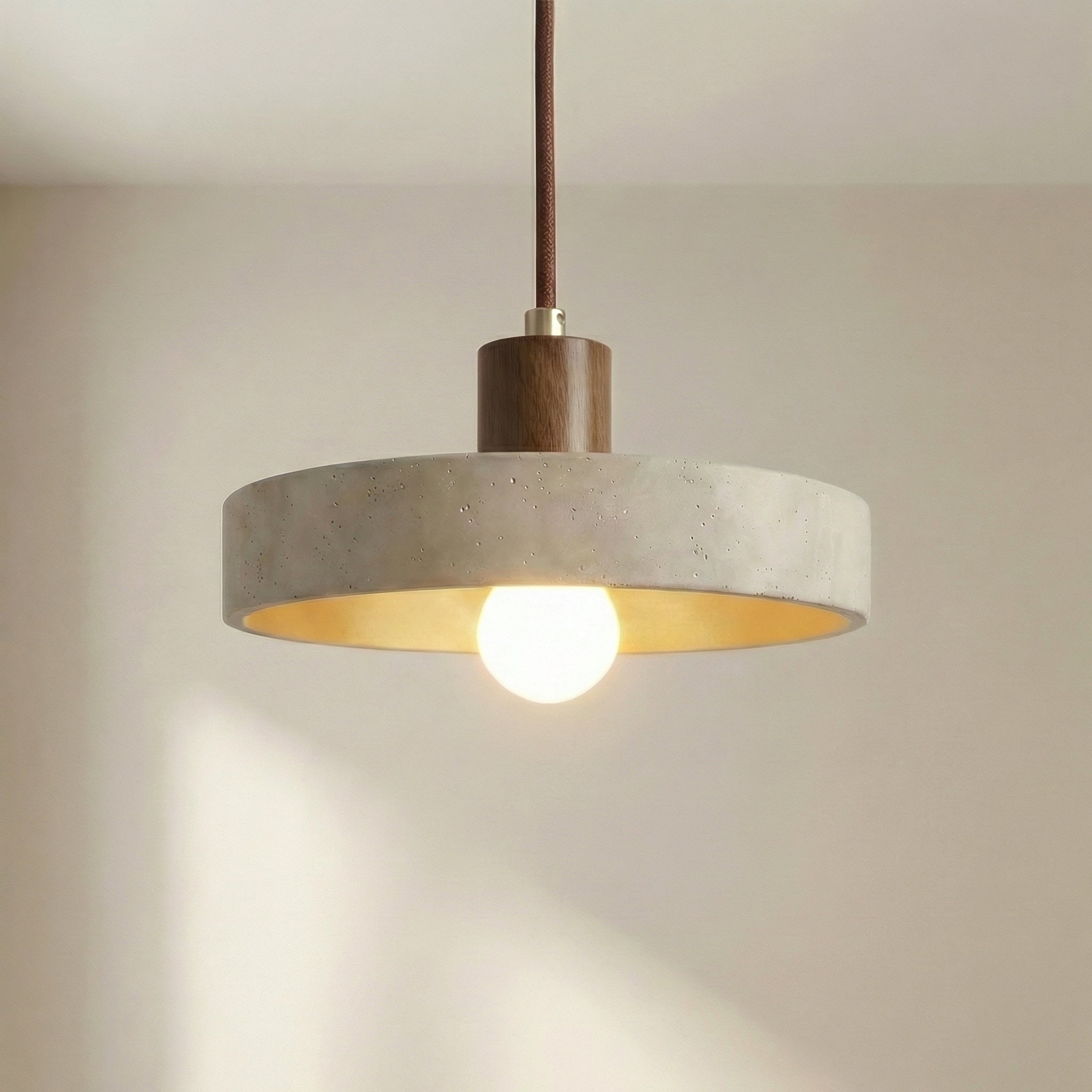 Suspension Bauhaus en travertin