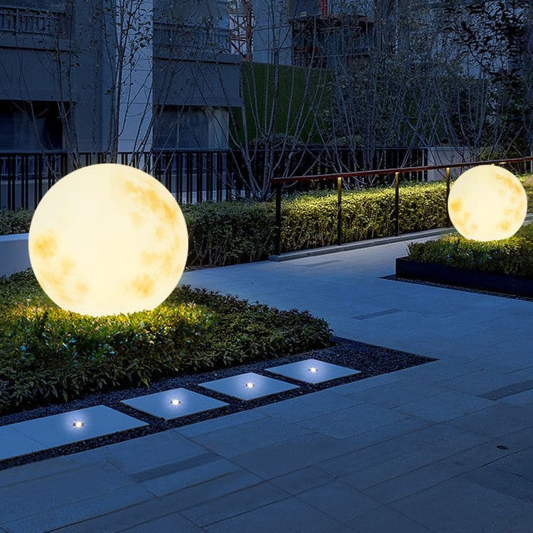 Lampe solaire de jardin en forme de lune