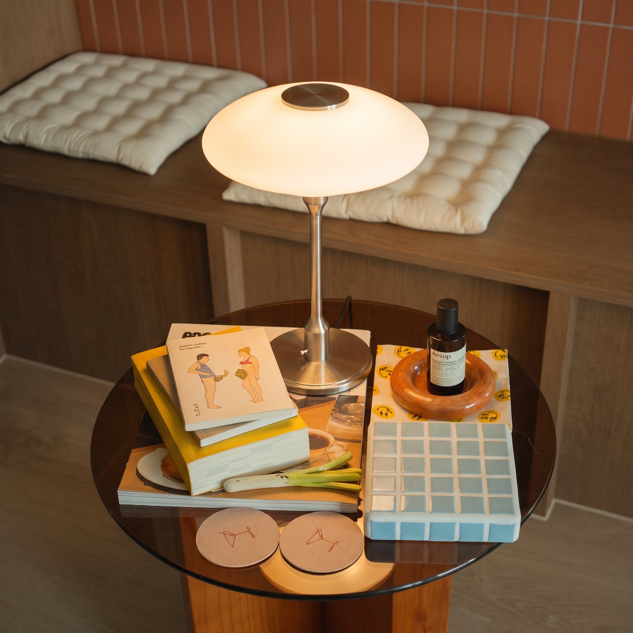 Lampe de table design suédoise