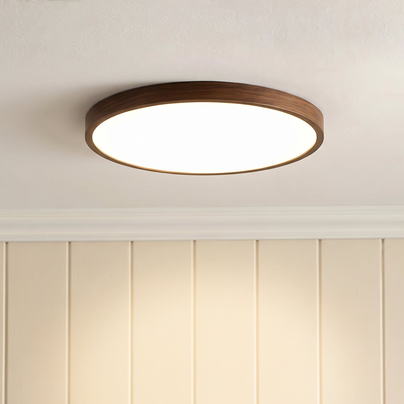 Plafonnier effet bois foncé