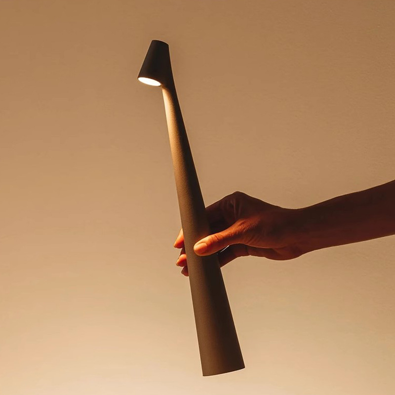 Lampe de table Lumina